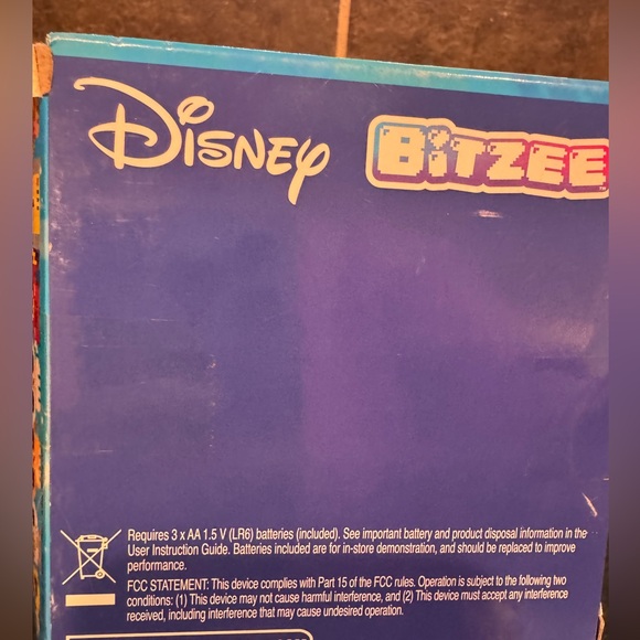 Bitzee Disney Interactive Electronic Game 30 Characters Fun for Kids Ages 5+ - Picture 5 of 5